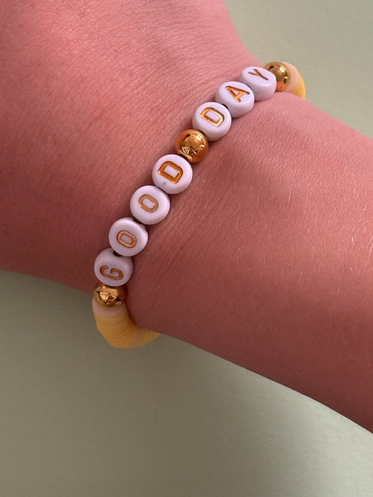 Yellow "GOOD DAY" Bracelet 12.5cm